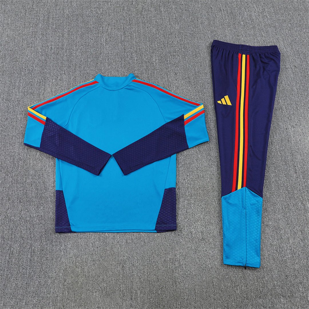 Spanien Trainingsanzug 26/27 Herren Jacke und Hose Hellblau