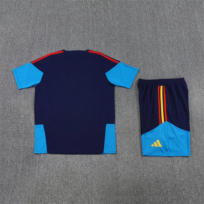 Spanien Trainingsset 26/27 Trikot und Shorts Marineblau