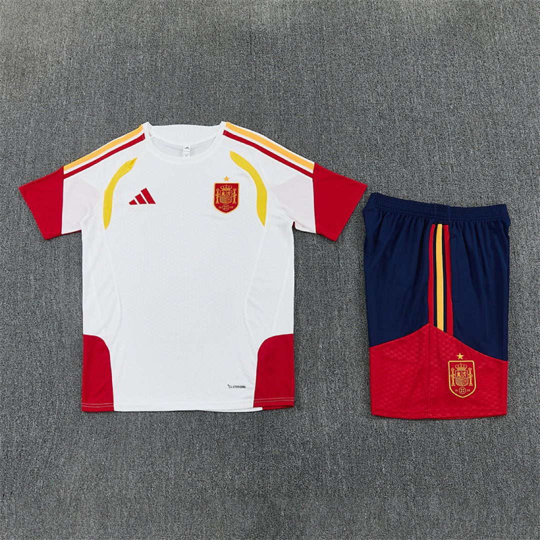 Spanien Trainingsset 26/27 Trikot Weiß und Shorts