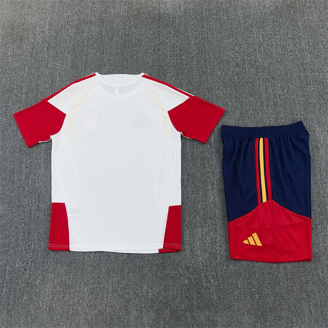 Spanien Trainingsset 26/27 Trikot Weiß und Shorts